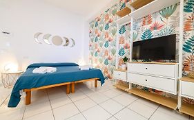 L'Aurora Apartments
